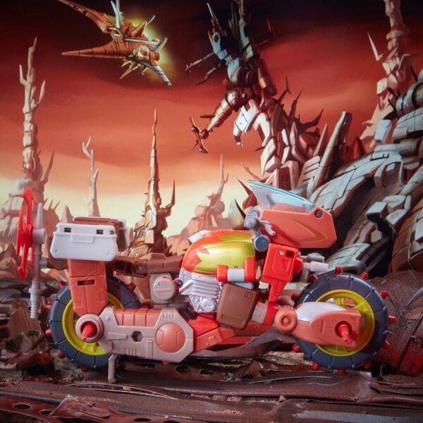 Transformers Generations Studio Series Wreck Gar Official Images  (6 of 10)